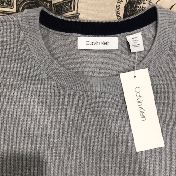 Calvin Klein Crew Neck Men's Sweater - Picture 3 of 3